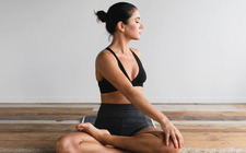 Hvilken slags træningstøj skal du bruge til yoga?